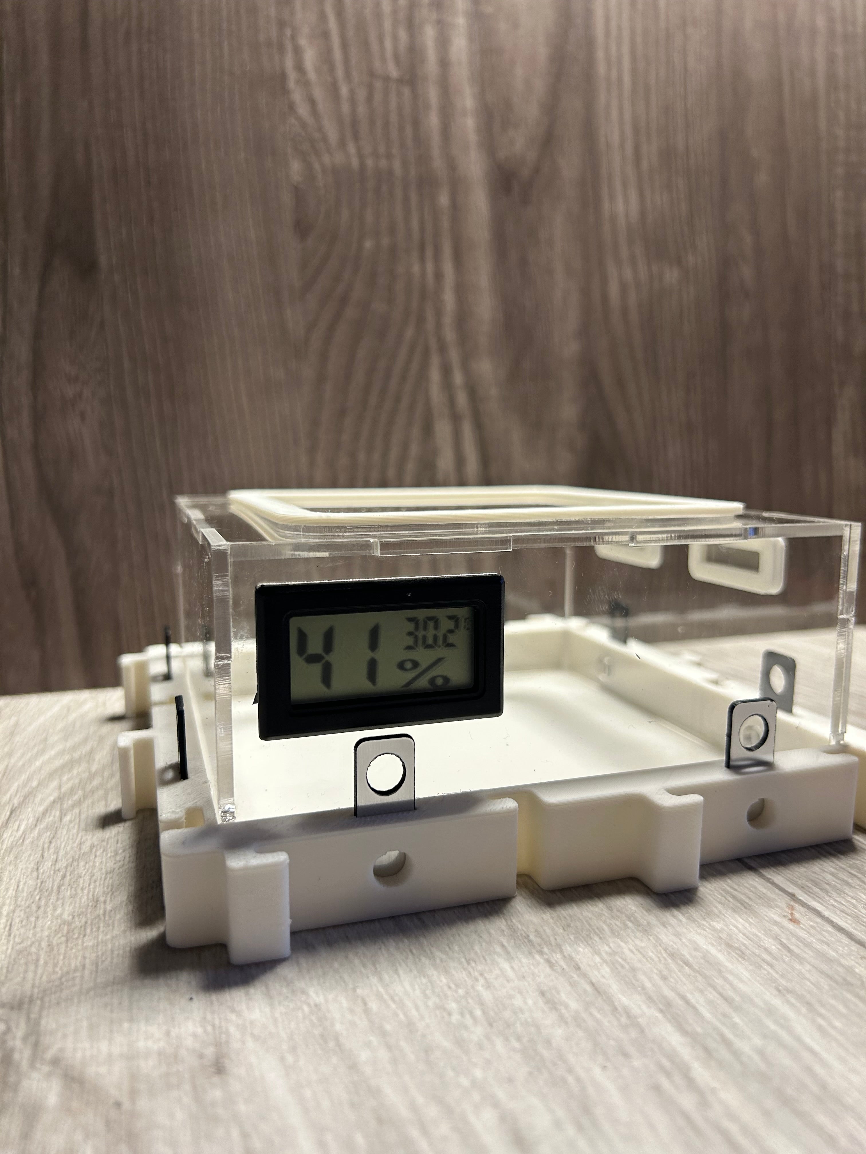 *Módulo forrajeo Conector 4 Vías 16x16x8 cm - Ventilación + Compuertas | Hormiwood*